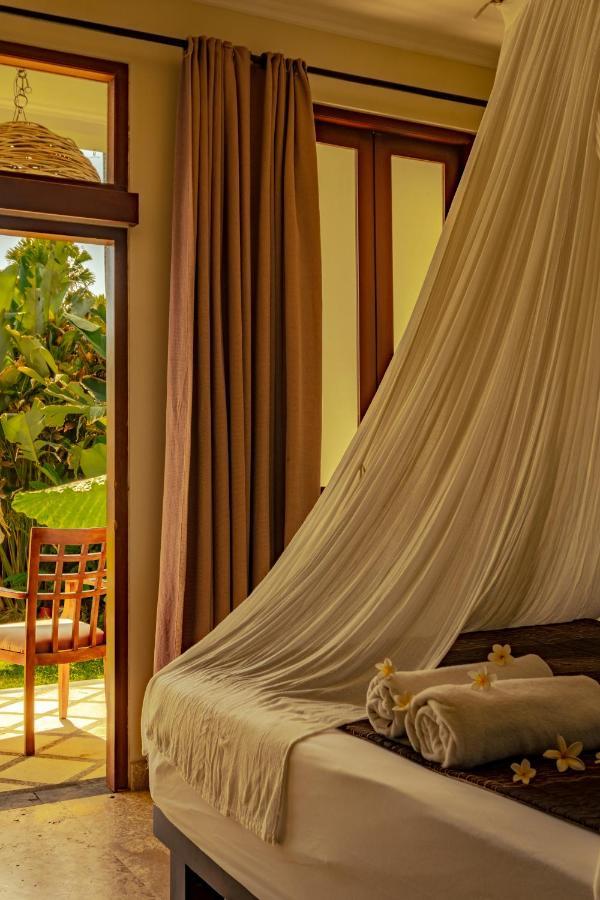 Ecosfera & Hotel 3*