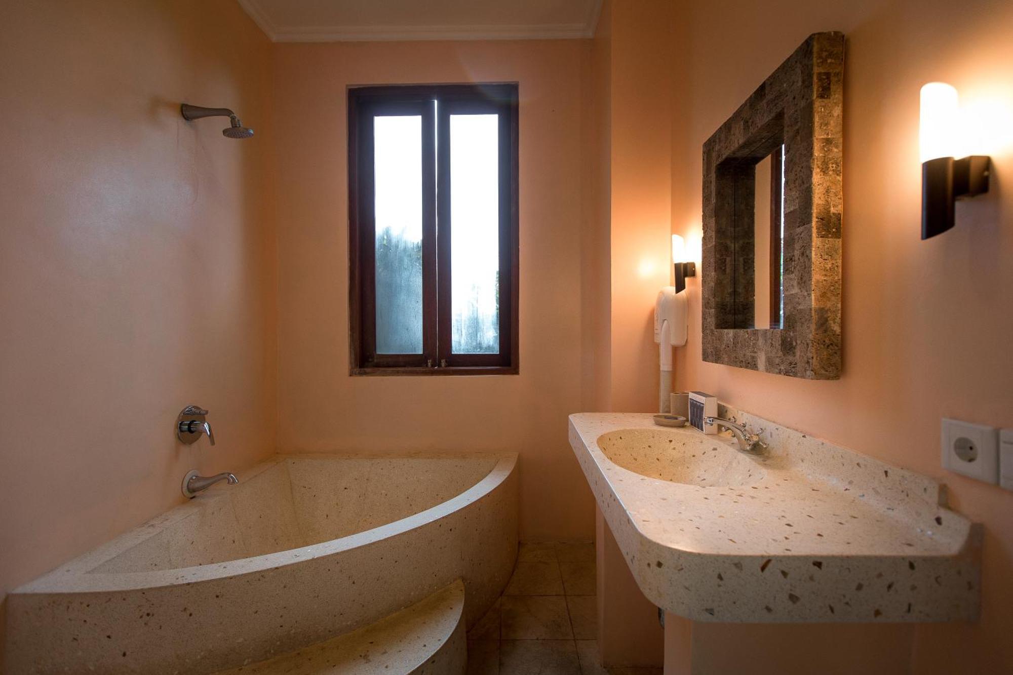 Hotel Ecosfera & Canggu (Bali)